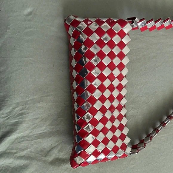 Red and Silver Woven Shoulder Bag - Picture 2 of 4